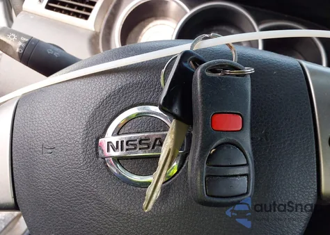 2010 Nissan Versa 1.8S z USA, uszkodzony, nr VIN 3N1BC1AP2AL373503